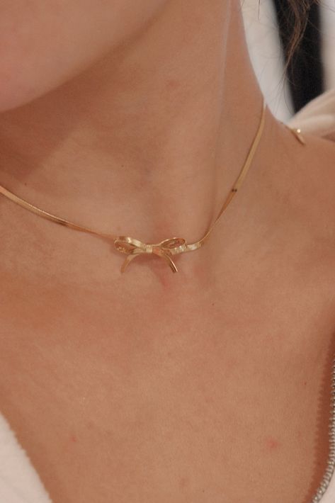 Bow Choker Necklace